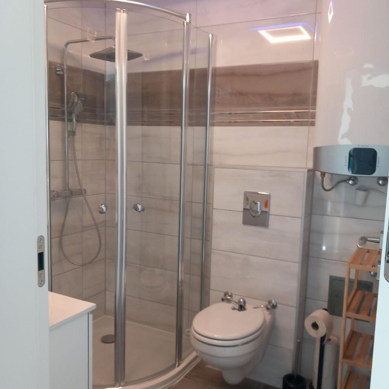 Blueline Apartments Am Woerthersee 쉬플링암씨 외부 사진